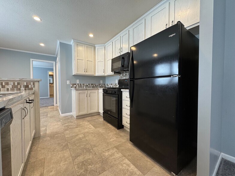 Building Photo - 2112 Bluebird Terrace NW