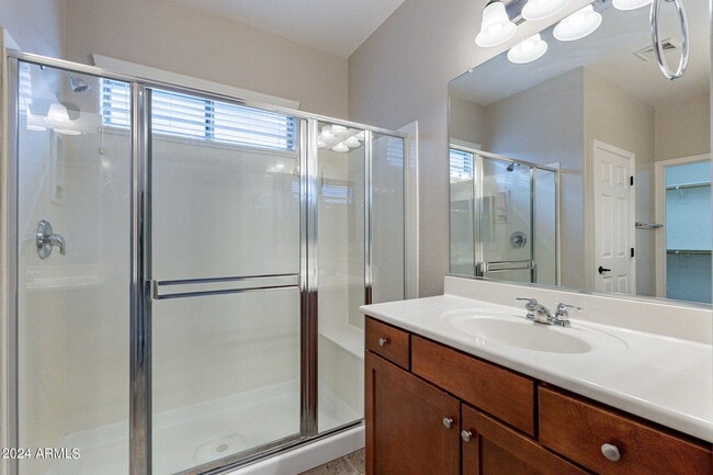 Building Photo - 2623 E San Mateo Dr