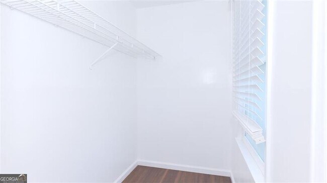 Building Photo - 1824 Idlewood Rd