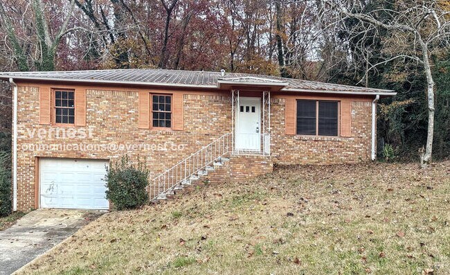 Building Photo - SPECIAL PROMOTION | 3 Bed, 2 Bath Home with Garage / Pet-Friendly / Available Soon!