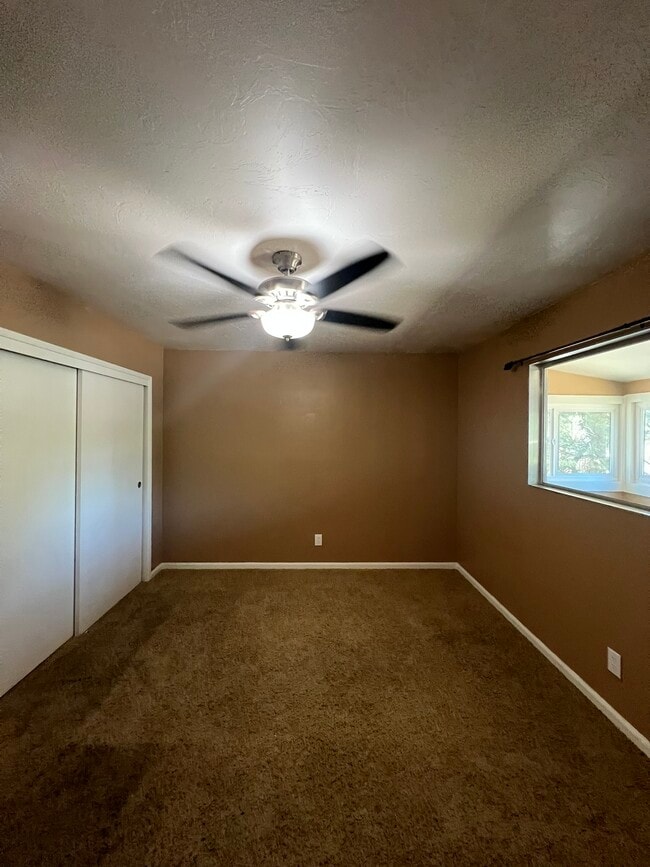 Building Photo - 3344 Sandy Way
