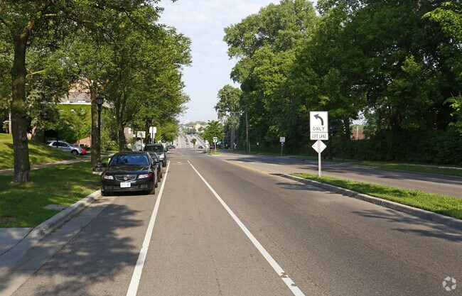 Building Photo - 1856 Marshall Ave