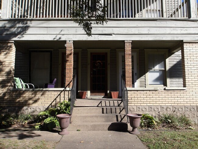 Building Photo - 629 W Ormsby Ave