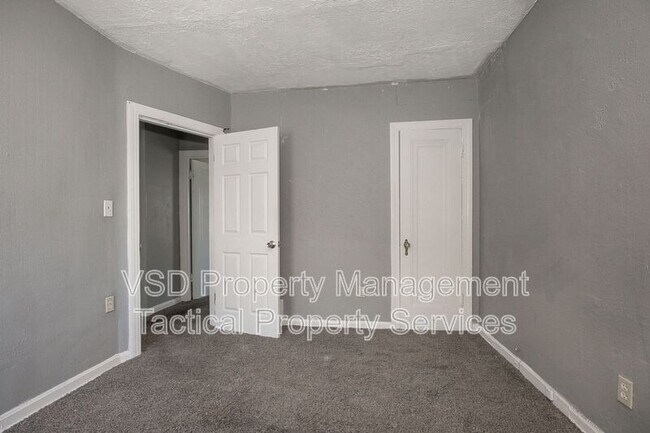 Building Photo - 14717 Milverton Rd