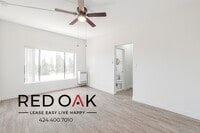 Building Photo - 932 Irolo St