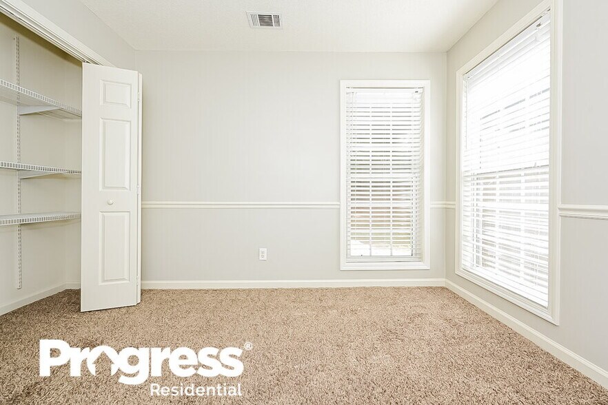 Building Photo - 1014 Vineyard Walk