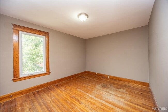 Building Photo - 1112 College Ave