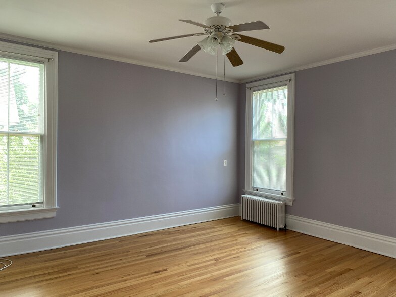 Building Photo - 517 3rd Ave