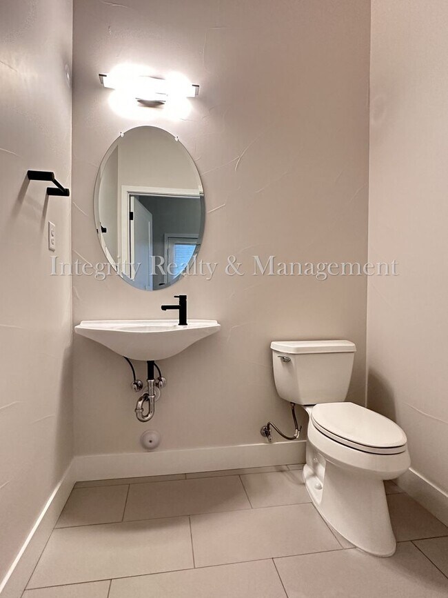 Building Photo - 2939 W 23rd Ave