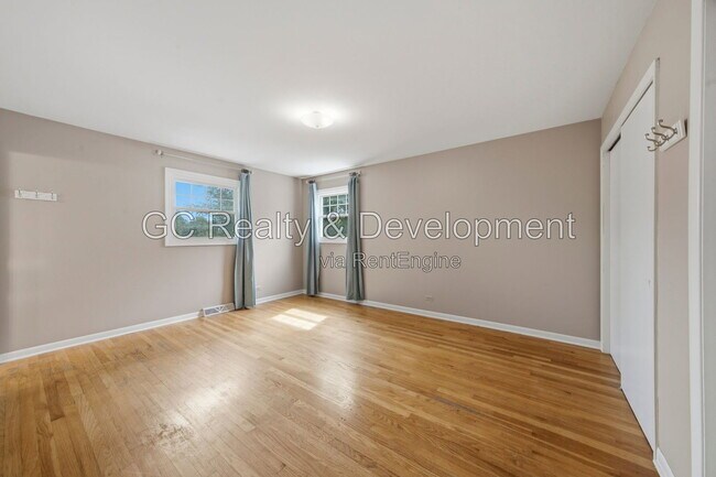 Building Photo - 212 Tupelo Ave
