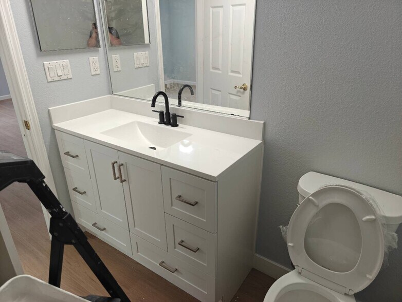 Building Photo - 9650 Mindoka Way