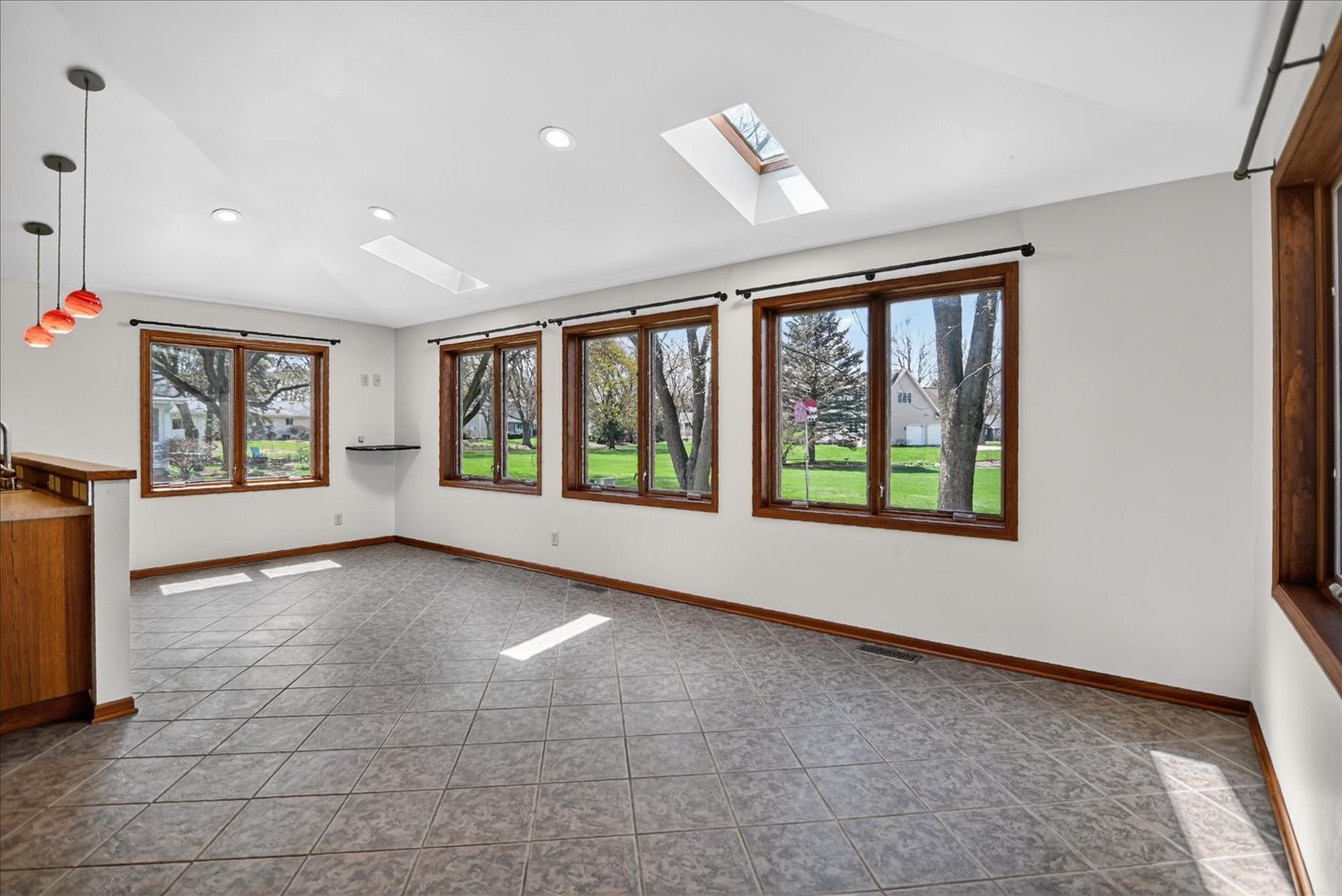 Building Photo - 1014 N Westfield Rd