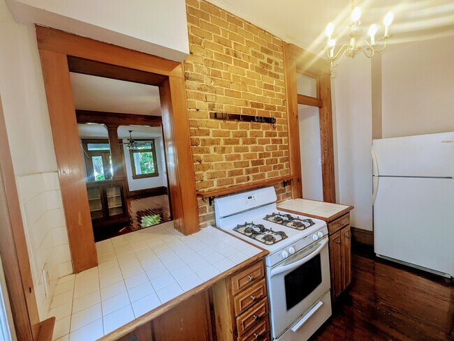 Building Photo - 4307 S Carrollton Ave
