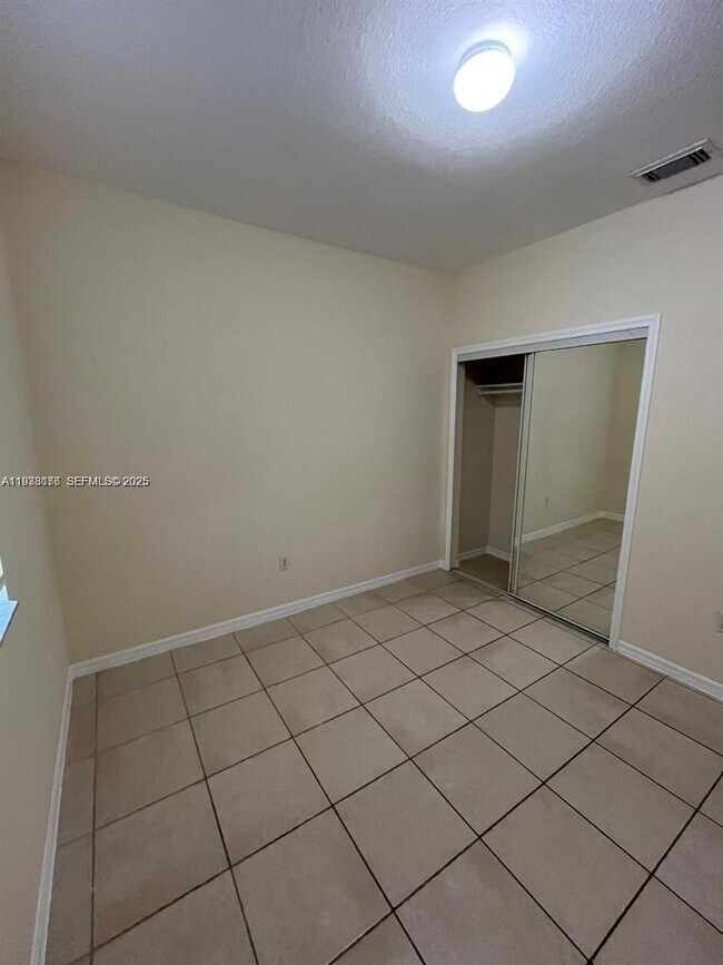 Building Photo - 10908 SW 240 Ln