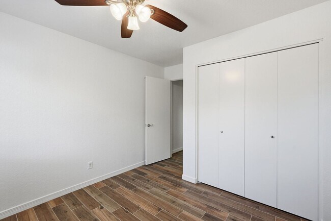 Building Photo - 4 Bed Home in Scottsdale Quarter!!