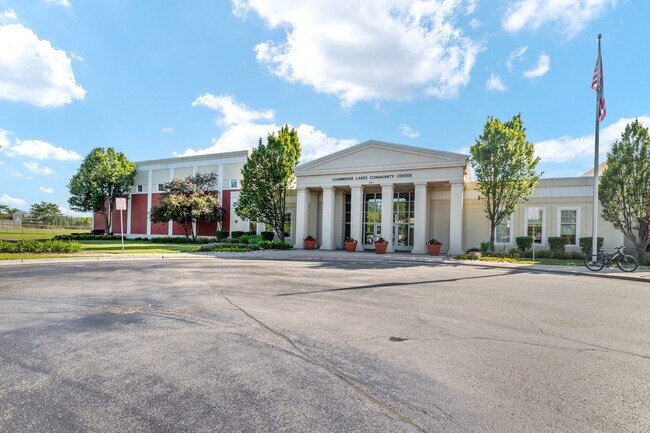 Building Photo - 1306 Shamrock Ln