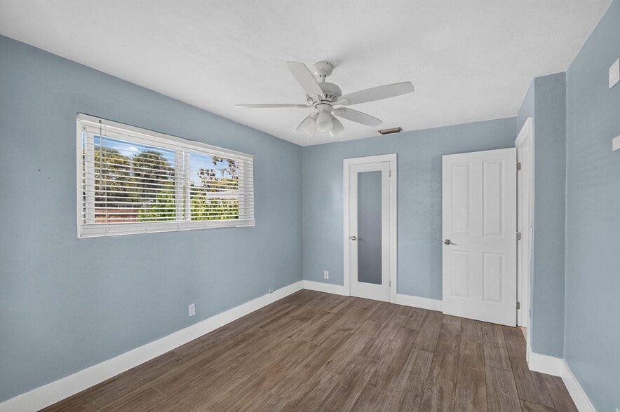 Building Photo - 907 Wright Dr