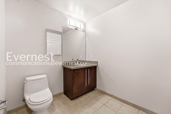 Building Photo - 1-Bed/1-Bath Condo with Pool, Spa, and Fitness Center!/Available Now!