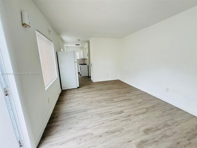 Building Photo - 2900 W Flagler St