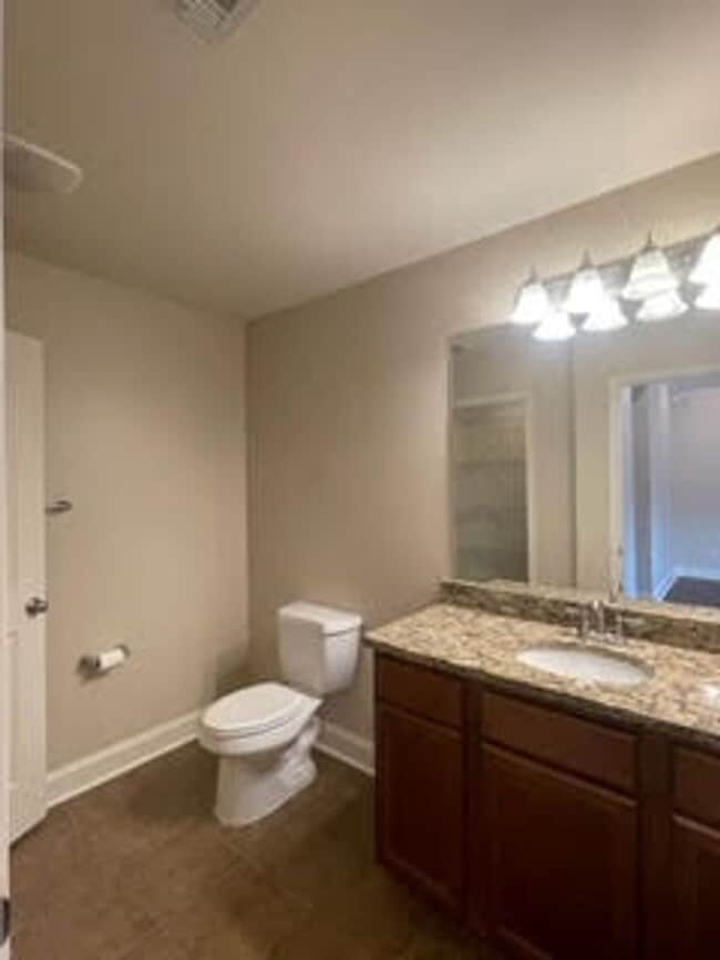 Building Photo - 821 Bristol Court