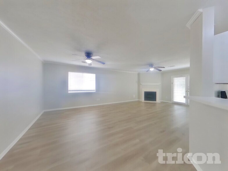 Building Photo - 18018 Heron Forest Ln