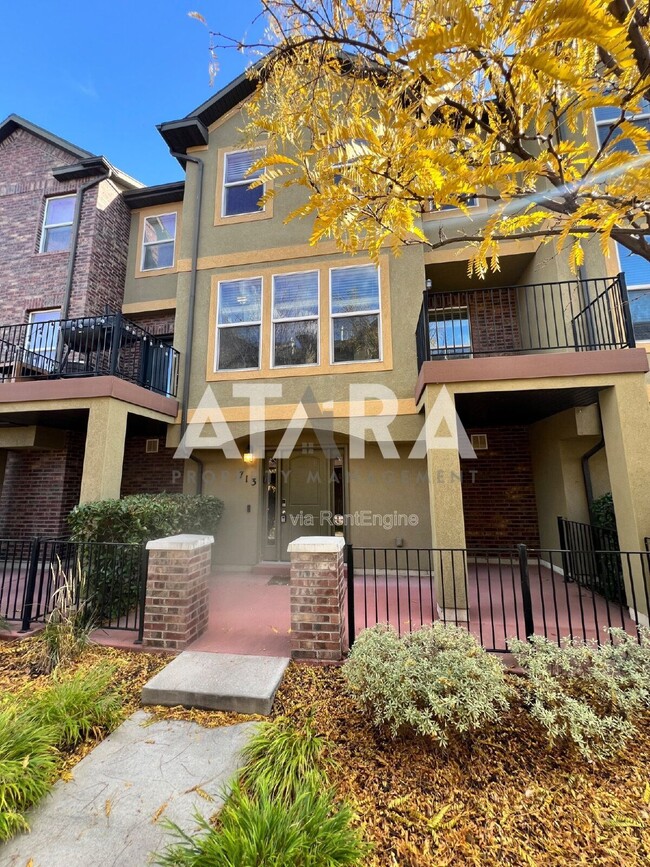 Building Photo - 713 Kirkbride Ave