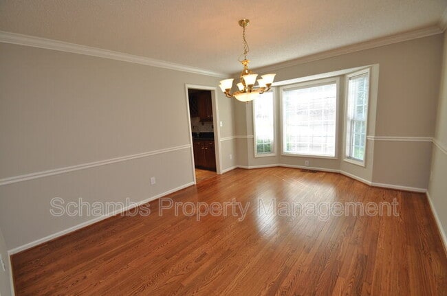 Building Photo - 2307 Fordcrest Dr