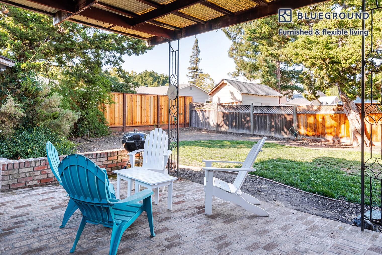 Building Photo - 253 Center St