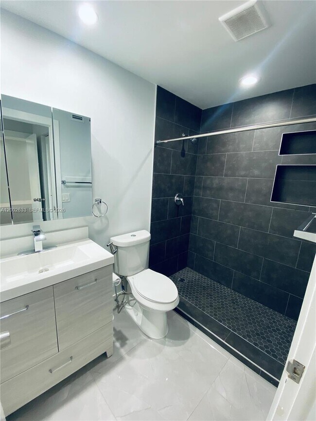 Building Photo - 199 SW 12th Ave