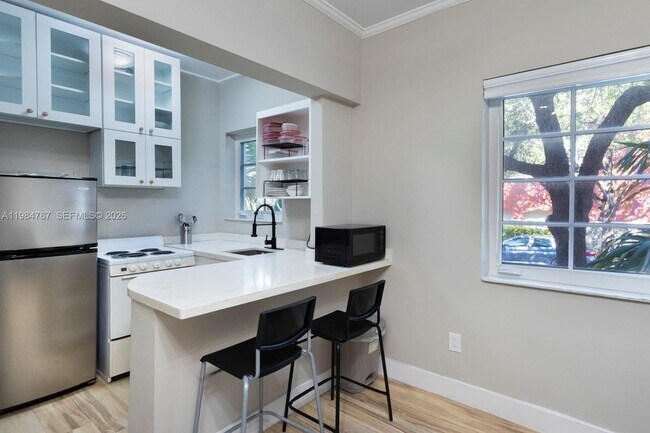 Building Photo - 260 Euclid Ave