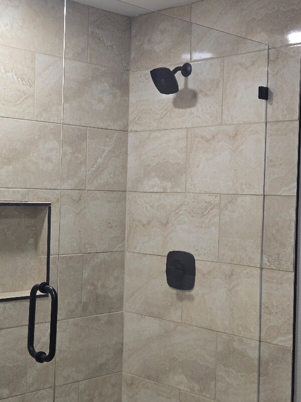 Building Photo - 1437 Pine Ln