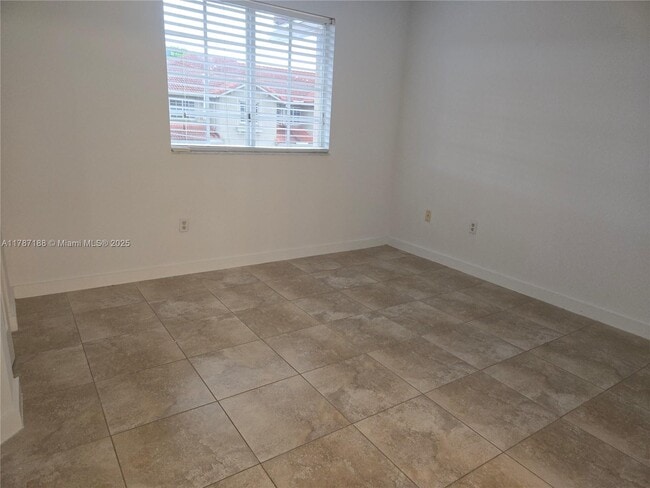 Building Photo - 21205 NW 14th Pl