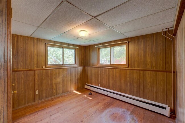 Building Photo - 6404 Maywood Ave