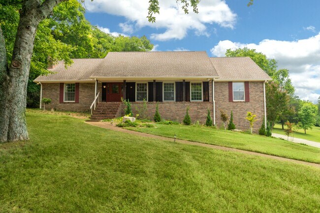 Primary Photo - Single Family Home on almost an acre, 4 be...