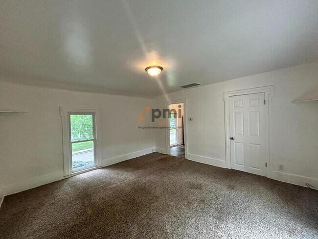 Building Photo - 602 Indiana Ave
