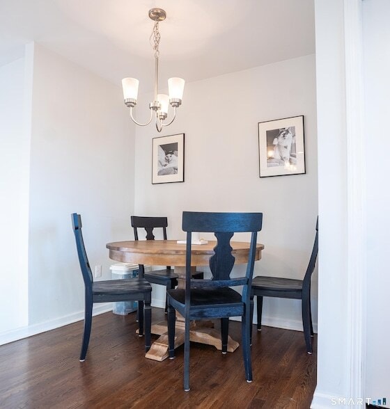 Building Photo - 348 Buckingham Ave