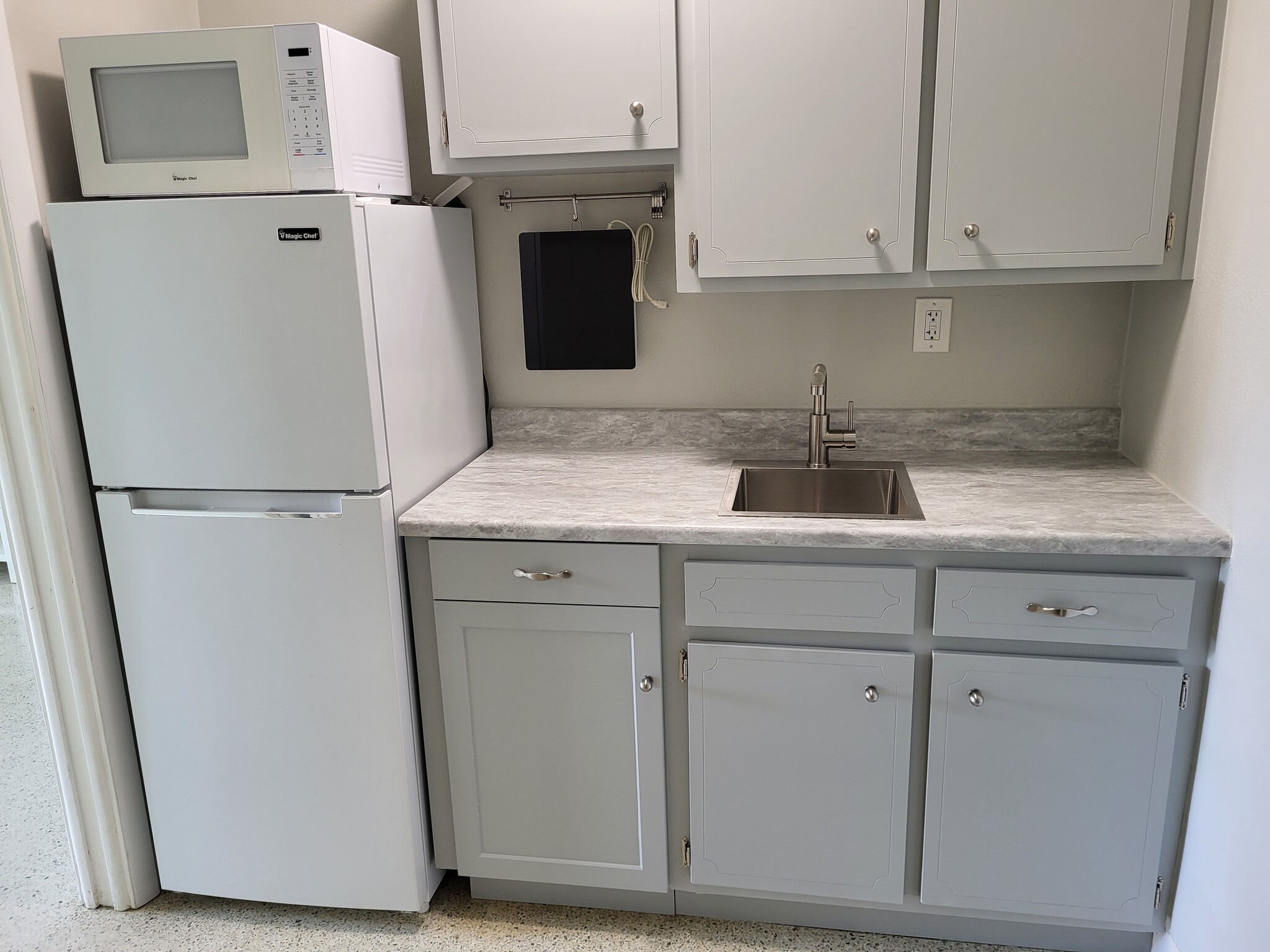 Building Photo - 2297 NE 2nd Ave