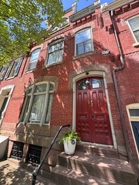 Building Photo - 342 N Eighth St