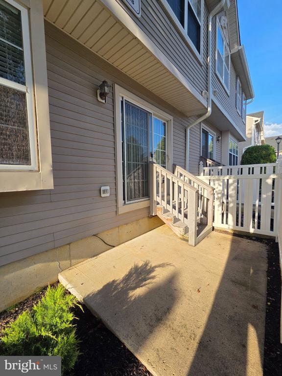Building Photo - 2601 Gramercy Way