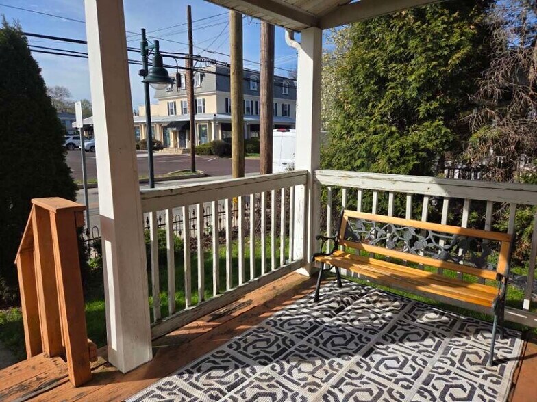 Building Photo - 1907 W Point Pike