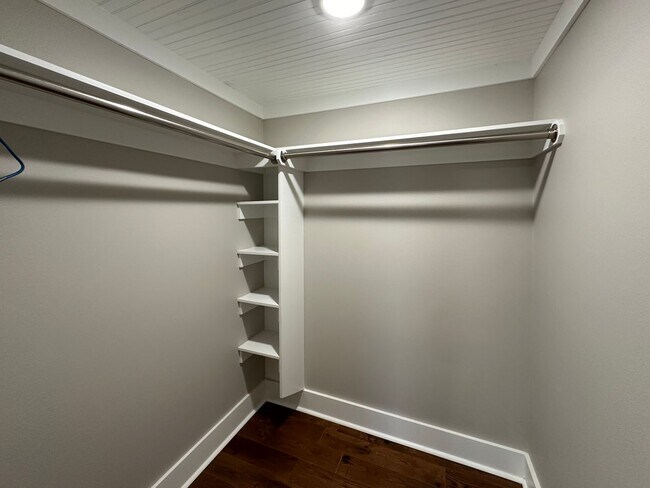 Building Photo - Luxury Adler Lofts