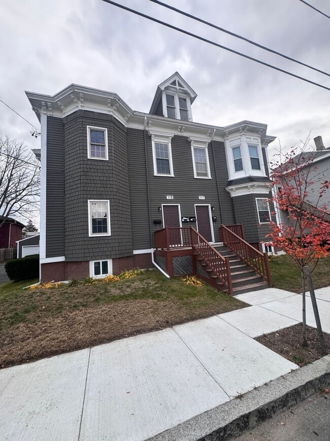 Building Photo - 117-119 Portland St-119-1