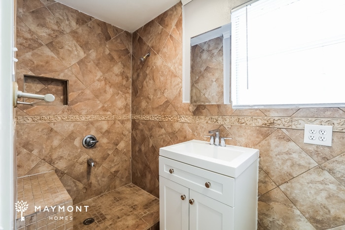 Building Photo - 23542 Laura Ln