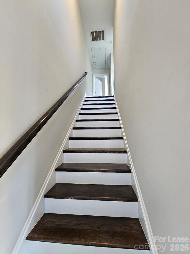 Building Photo - 1202 Macomb Pl