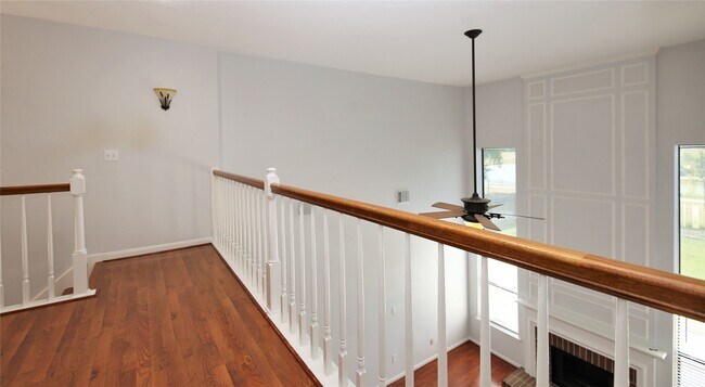 Building Photo - 10419 Pearl Dr