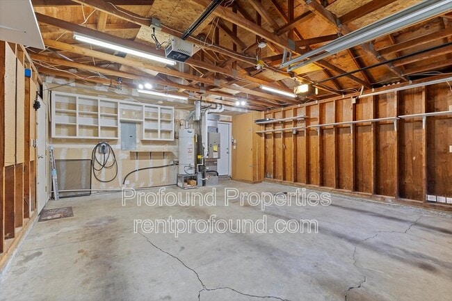Building Photo - 9045 SW Pinto Ct