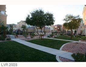 Building Photo - 3975 N Hualapai Way