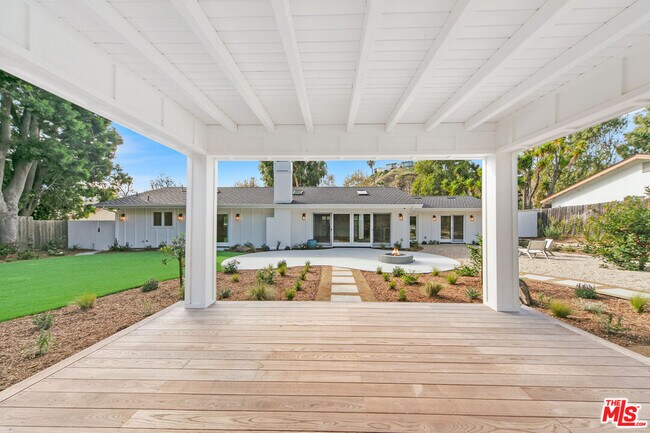 Building Photo - 6174 Paseo Cyn Dr