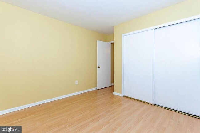 Building Photo - 115 Cascade Ct