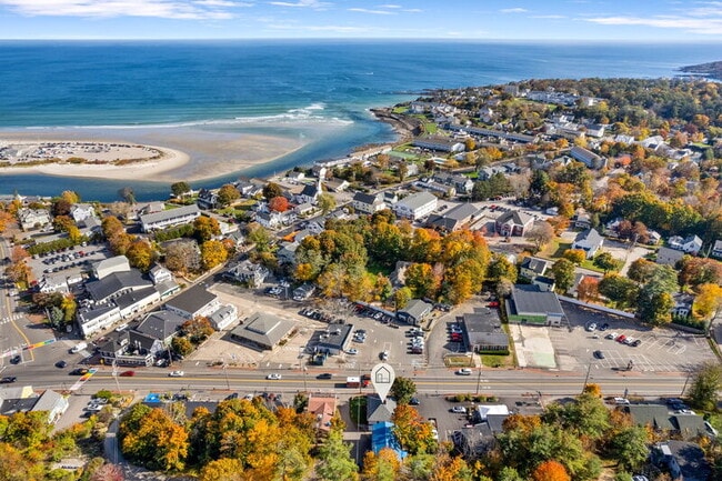 Building Photo - 181 Main St